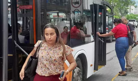 Usuarios y consumidores esperan mayor participación