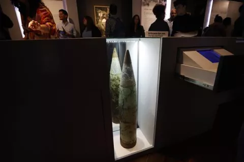 Arte denuncia peligro de municiones no detonadas dejadas por EE.UU.