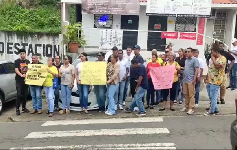 Dimes y diretes entre representante de Vista Alegre y la alcaldesa Peñalba