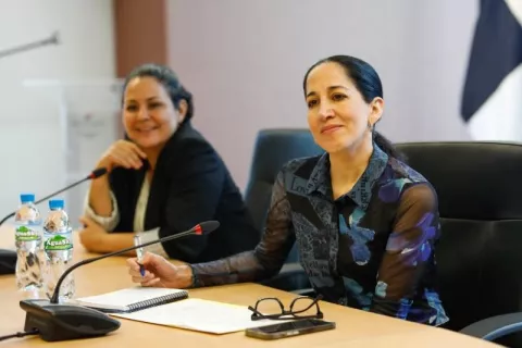 Artesanos exponen sus necesidades a la ministra de Cultura