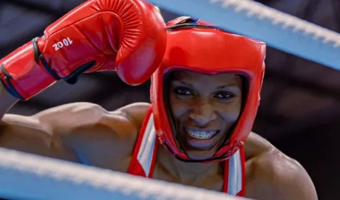 Atheyna Bylon, lista para subir al ring y enfrentar a Khalzova en París 