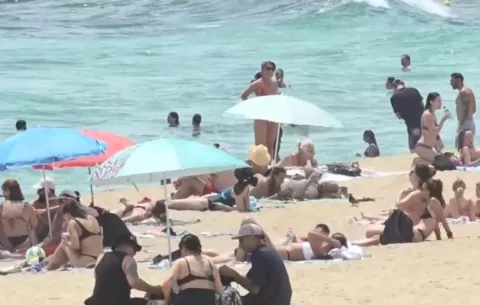 Sectores económicos apelan a no reavivar la turismofobia en Barcelona
