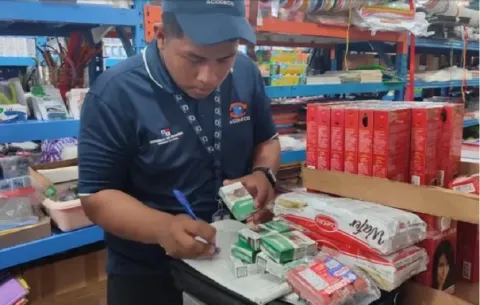 Detectan productos vencidos y el uso indebido del tanque de gas en Bocas del Toro 