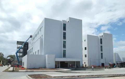 Autoridades de salud indican que nuevo hospital de Colón pudo costar menos