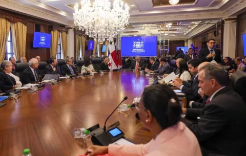 Consejo de Gabinete aprueba decreto que crea la Secretaría Nacional del Ferrocarril