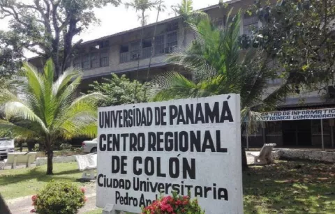 Estudiantes piden se culminen mejoras al CRUC de Colón