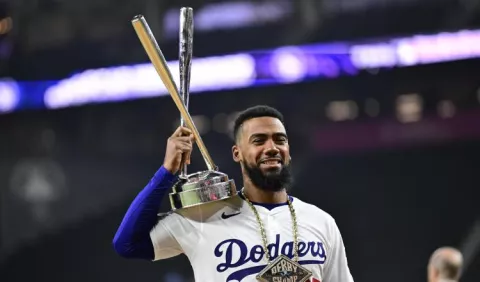 Toscar Hernández es el rey de jonrones 