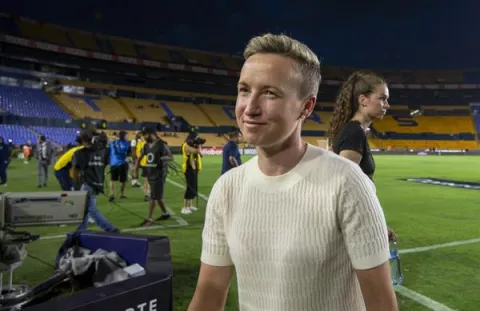 La FIFA suspende un año a la seleccionadora de Canadá Beverly Priestman
