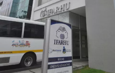 'Contralor debe desbloquear ya la base de datos de los auxilios económicos'