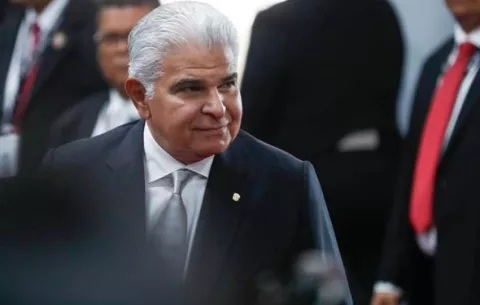 Mulino viajará a Paraguay para asistir a la cumbre del Mercosur