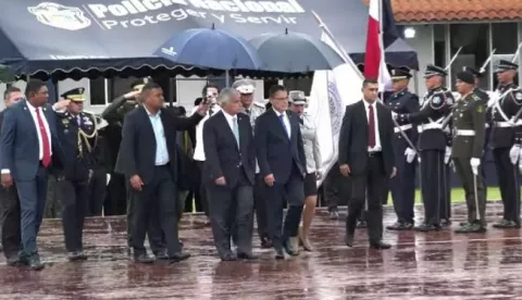 Desde Colón, Mulino promete 'hacer de la fuerza pública toda una institución'