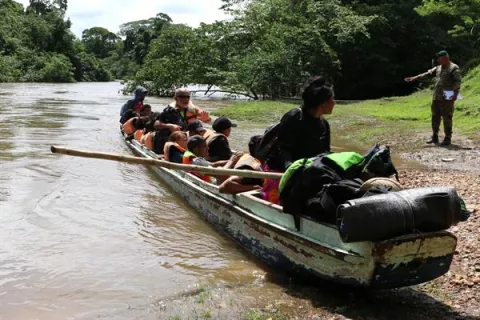 Recuperan los cuerpos de 10 migrantes ahogados en una zona del Caribe de Panamá