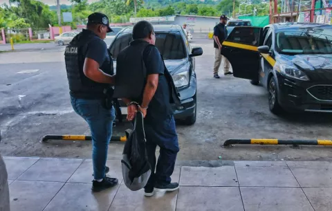 Incautan 13 armas y aprehenden a 11 extranjeros en la 'Operación Ares ll'