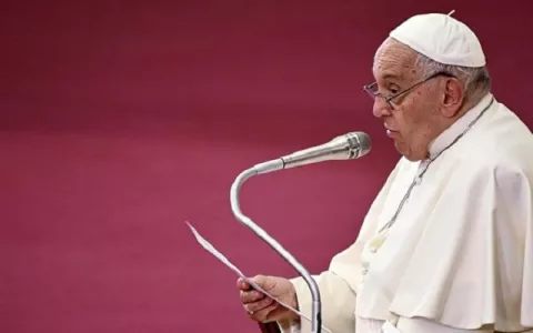 El papa Francisco pide que recen por la paz en Ucrania