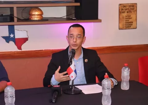 Concejal hereda junta comunal con 100 mil dólares en deudas