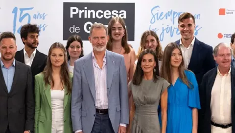 La reina Letizia usó un vestido alquilado en un acto oficial