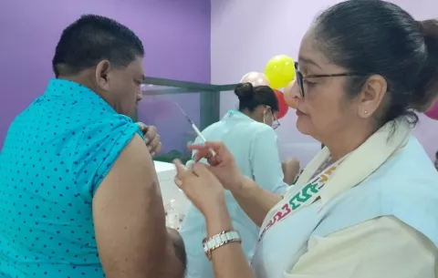  Reportan 57 defunciones por influenza; el 95% no estaba vacunado