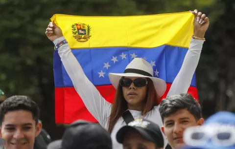 Venezolanos, más motivados que nunca, colmaron los centros de votación
