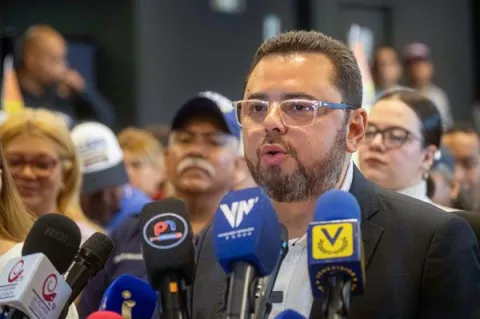 Excandidato presidencial Ecarri denuncia 'agresión verbal' por parte del fiscal venezolano