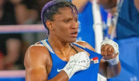 Atheyna Bylon, a tres asaltos del oro en París