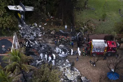 Brasil: Aerolínea confirma 62 muertes en accidente con pasajero que no estaba en lista