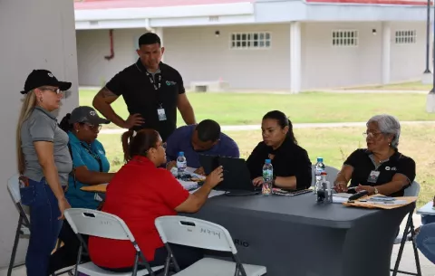Intentan cobrar morosidad en Ciudad Esperanza