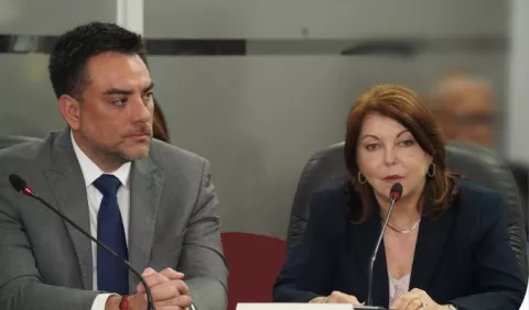 Para la Descentralización Paralela se utilizaron $320 millones sin control