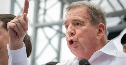 La Fiscalía de Venezuela cita para el lunes a González Urrutia por supuesta “conspiración”