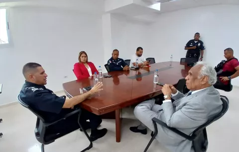 Gobernador de Colón ultima detalles para aplicar el toque de queda