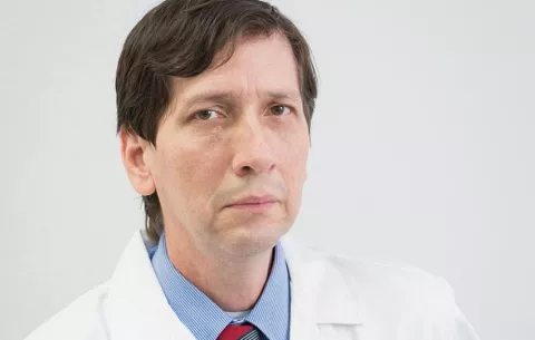Iván Sierra, el médico cuya condena divide opiniones en Panamá