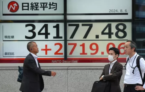 Japón analizará situación financiera con cabeza fría 
