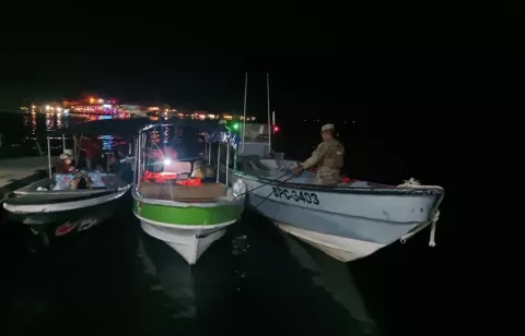 AMP realiza inspecciones de documentación de lanchas y operadores