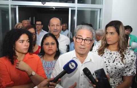Compra de medicamentos se hará a través del Minsa