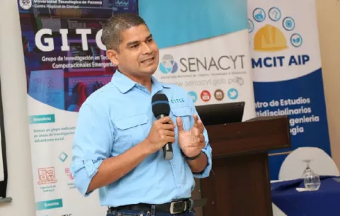 Investigador de la UTP presenta proyecto que brinda soluciones digitales