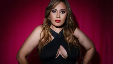 Yaritzel Vélez tiene razones para conservar el apellido de su ex