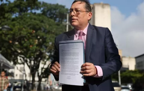 Defensa de Edmundo González denuncia violación al derecho a 'la presunción de inocencia'