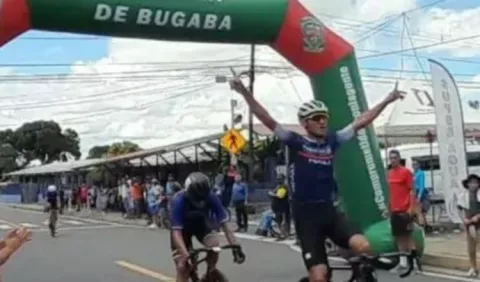 Alex Strah gana el Circuito Cerrado en Solano, Bugaba 