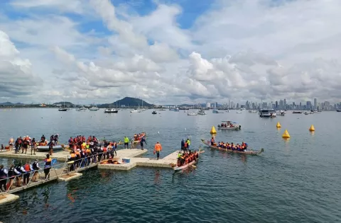  Novena Carrera de Botes de Dragón en Panamá