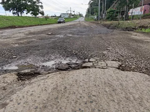 Tras protestas, comenzarán a rehabilitar carreteras en La Chorrera