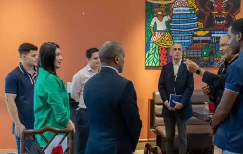 Mitradel da seguimiento a jóvenes de Mi Primer Empleo en Colón