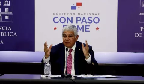 Mulino ordena derogación urgente de tres decretos sobre información de arbitrajes