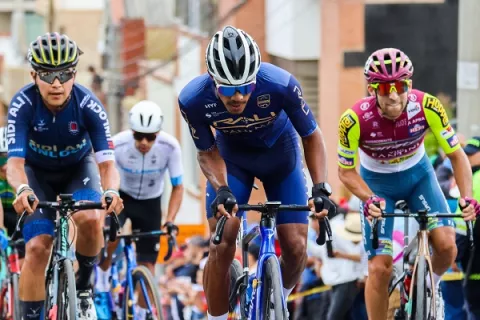 Panameño Christofer Jurado subió al podio en la Vuelta a San Carlos