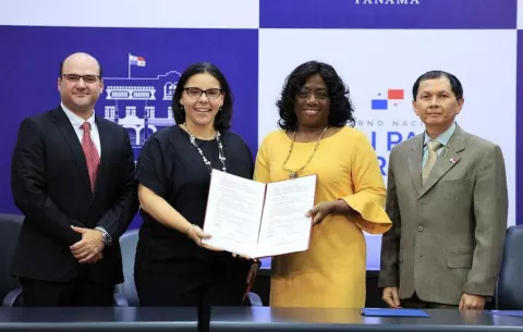 Estudiantes de 7° a 12° recibirán laptops al inicio del año escolar 2025
