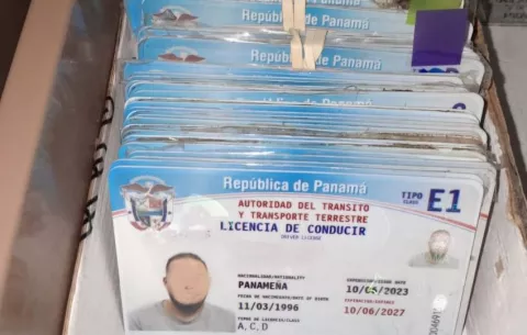 ATTT implementará una licencia de conducir digital