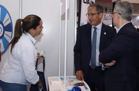 Miviot busca mecanismo para que las familias sean sujeto de crédito tras el fin del Fondo Solidario