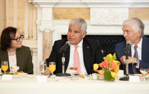Mulino anuncia fuertes medidas contra las listas discriminatorias