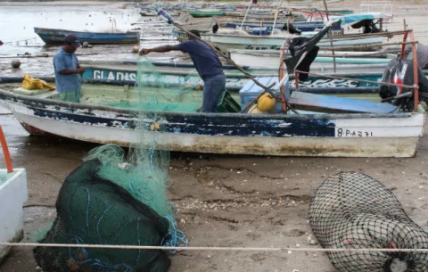 Aumentan casos de robo a pescadores artesanales e industriales
