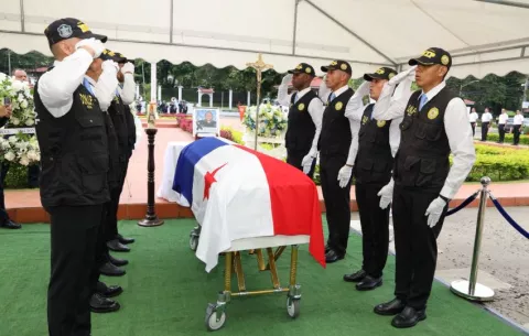 Con honores despiden al sargento Jonathan Espinoza Córdoba