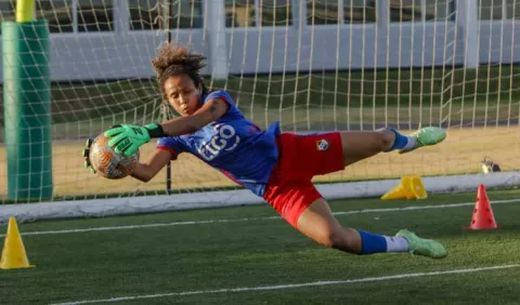 Valeska Domínguez ha representado a Panamá en fútbol, sóftbol y ciclismo