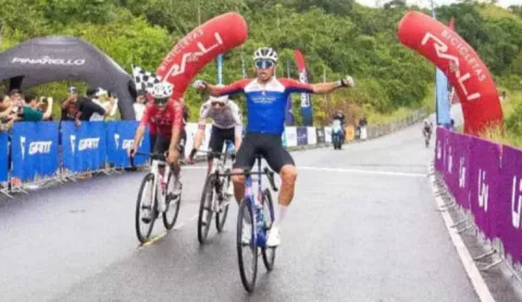 Franklin Archibold pone su sello en el Tour de Panamá 2024